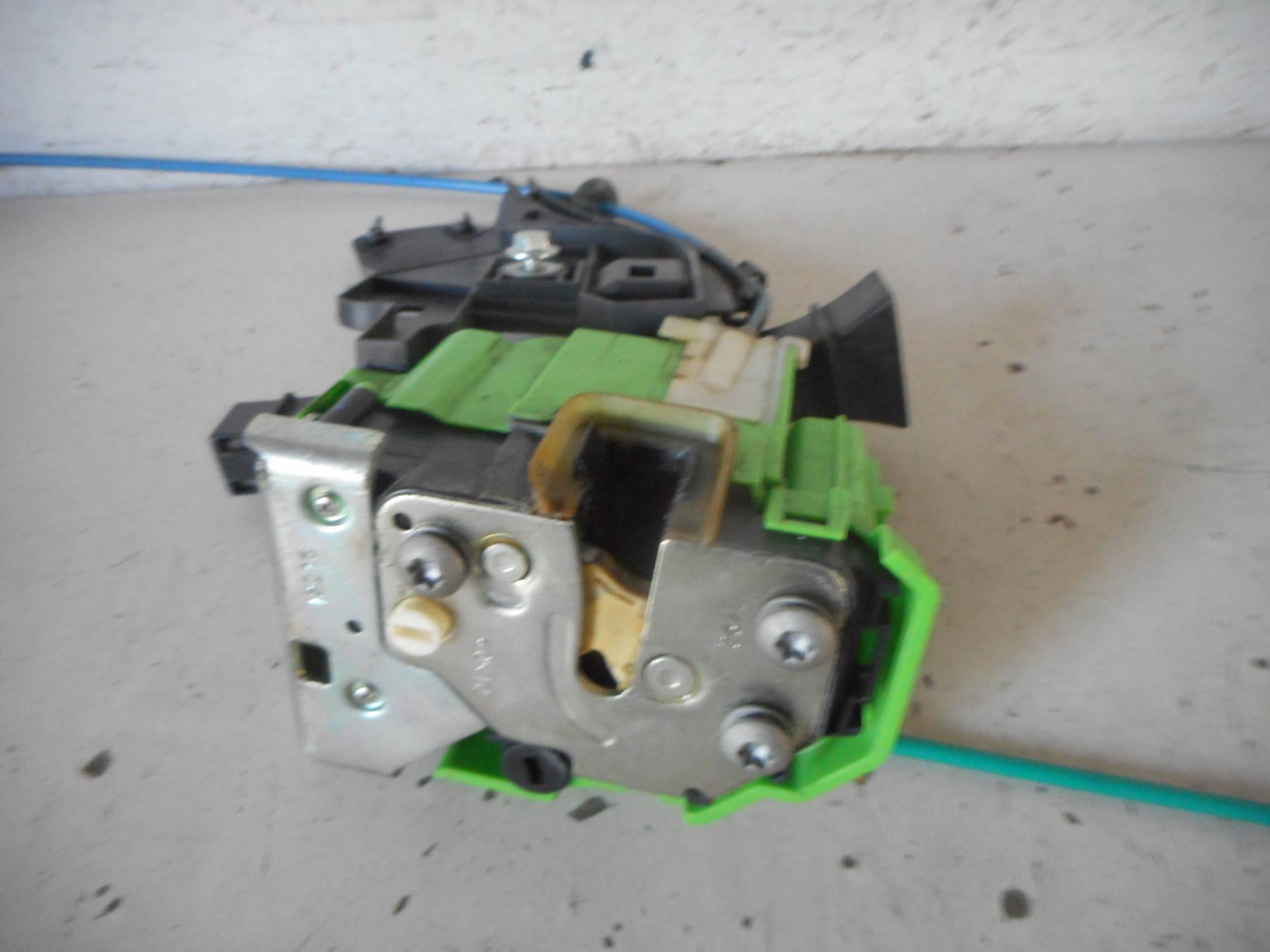 Serratura porta ant. dx.